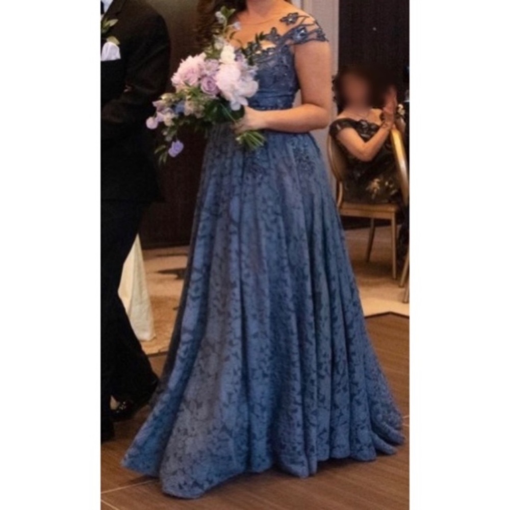 Tarik Ediz blue lace prom / evening dress / Gown - Picture 6 of 7
